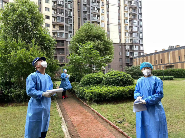 胡宏志愿者照片2 (2).jpg